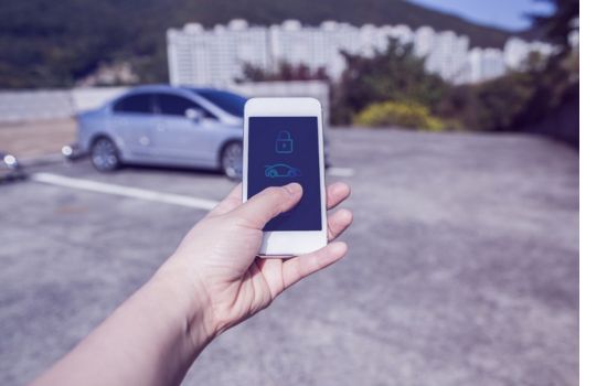 Comanda tu auto desde tu celular