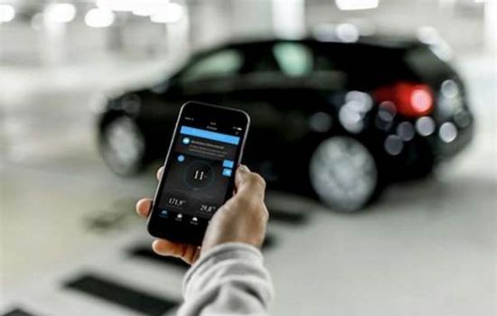 Arrancar el coche de forma remota utilizando la aplicación.