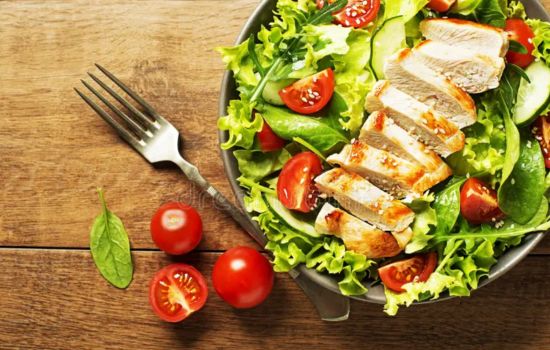 Ensalada verde con pollo
